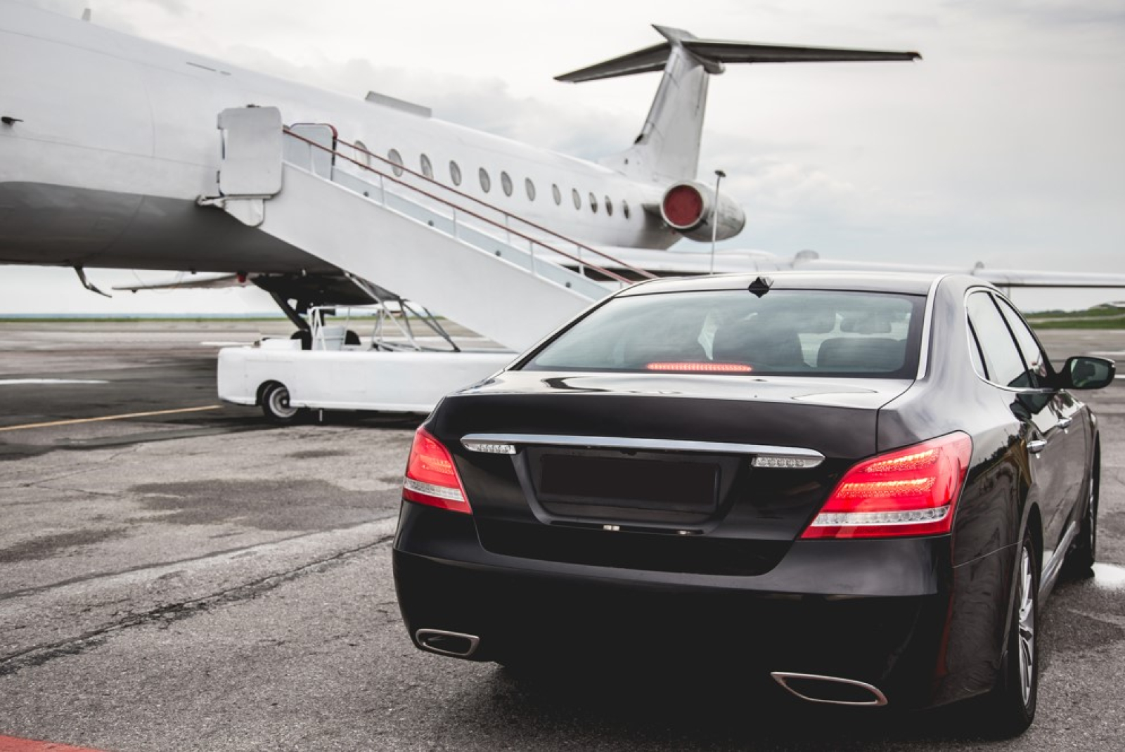 Car rentals & VIP chauffeur services